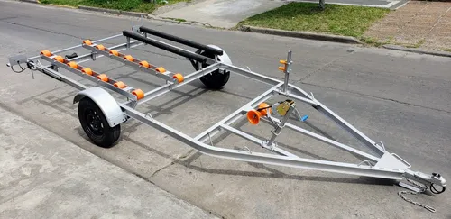 Trailer Lancha Semi Moto Jet Ski Cuatri Nautica Milione