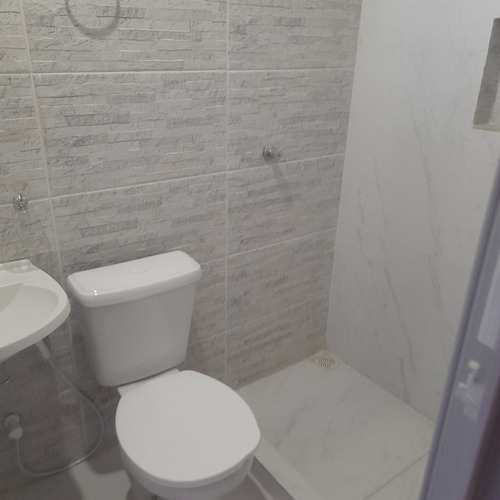 Alugue Kitnet $680 Mês Incluído Água, Luz E Internet.