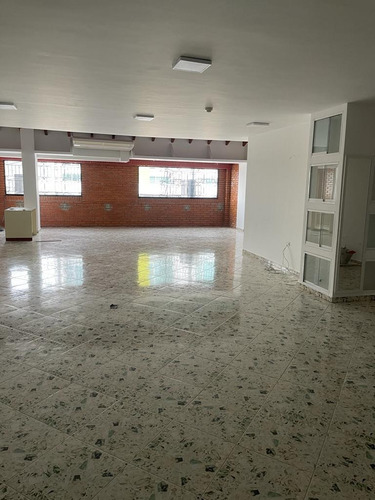 Imagen 3 de 5 de Mg/ Local En Alquiler Barrio Obrero Edificio Heladeria Popsy