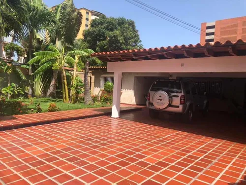 Casa En Venta Lechería 860 M2