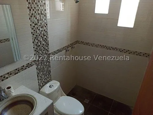 Casa La Union 25-5211 R.e