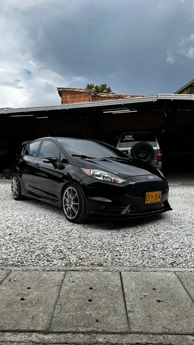Ford Fiesta 1.6 Hatchback St