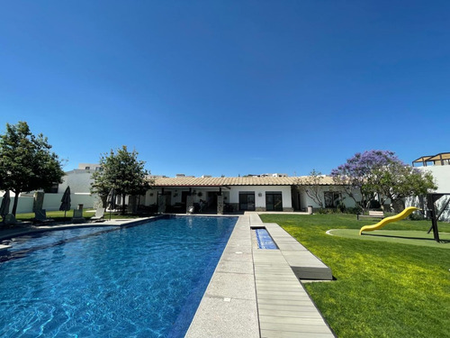 Excelente Casa Nueva En Zibata Samare Querétaro 3.5