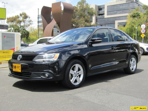 Volkswagen Nuevo Jetta Trendline At 2500