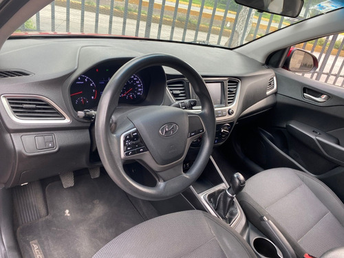Imagen 9 de 15 de Hyundai Accent Mid Estandar
