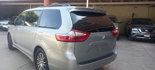 Toyota Sienna 3.5 Xle At