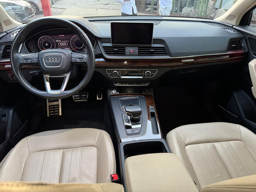 Audi Q5 2.0 L T Elite Dsg