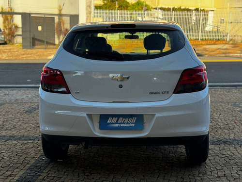 Chevrolet Onix 1.4 MPFI LTZ 8V FLEX 4P MANUAL