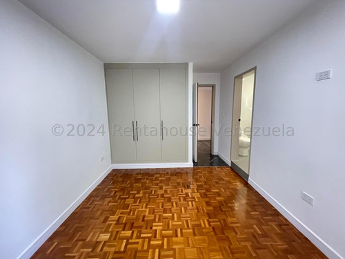 Diseñado Con Un Gusto Exquisito Y Ubicado En Una De Las Mejores Urbanizaciones De La Ciudad, Espectacular Departamento - Los Palos Grandes // Luis Gomez // Mls #25-3629