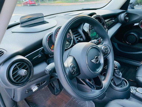 Imagen 9 de 10 de Mini Cooper 2018 1.5 F56 Pepper Wired 136cv