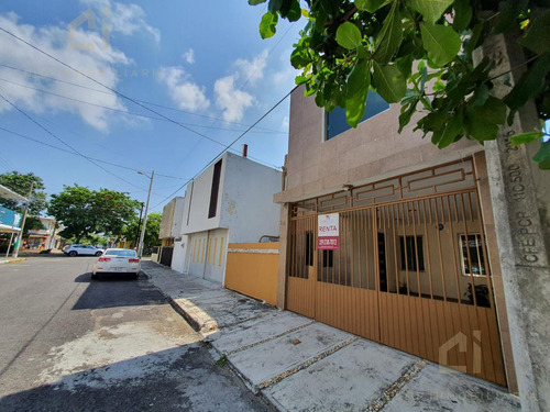 Consultorios En Renta En El Fraccionamiento Virginia, A Solo Media Cuadra De La Av. Juan Pablo Ii