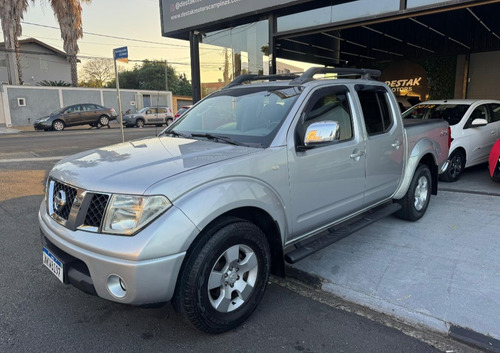 Nissan Frontier Frontier LE CD 4x4 2.5 TB Diesel Mec.