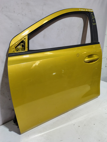 Puerta Delantera Izquierda Chevrolet Aveo Hb 2024-2025 Delantera Izquierda Amarillo (Usado)