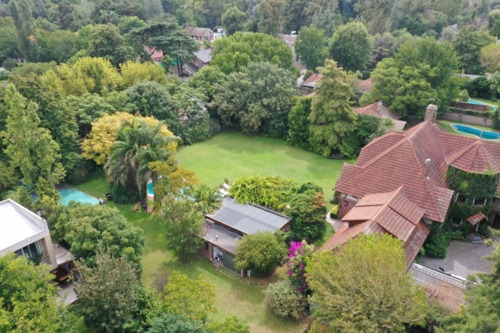 Imagen 1 de 29 de Lote Único De Mas De 3.000m2 Con Casa P/actualizar, En Lo Mejor De Lomas Jockey.
