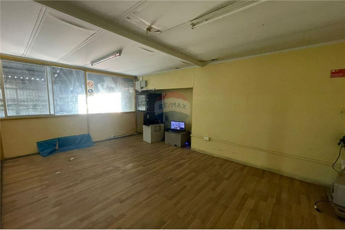 Bodega 700 M2 Caletera Varoli - 70 Uf Mas Gtos Com