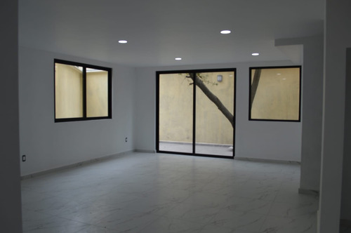 Imagen 4 de 12 de Hermosa Casa En Condominio De 3 Recamaras Y 4 Estacion.