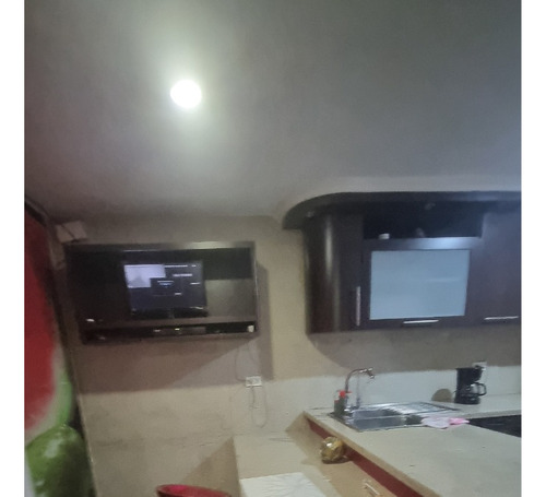 Se Vende Hermoso Ph Con Excelentes Acabados Remodelado En Lomas Del Sol Con Hermosa Terraza Piso Bajo Vista Epectacular. Jp