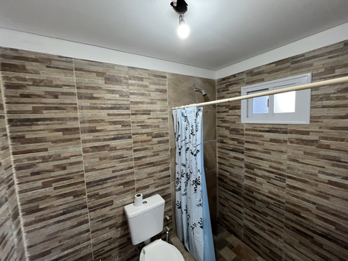 Vendo Casa Con 4 Habitaciones En Herrera, Entre Ríos.
