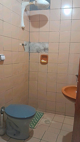 Sobrado Com Casa Nos Fundos E Um Ponto Residencial Do Lado
