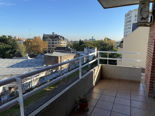 Oportunidad!! Departamento En Venta Tipo Triplex - Centro De Adrogue