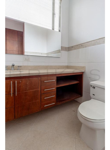 Apartamento En Arriendo/venta En La Cabrera. Cod A6405