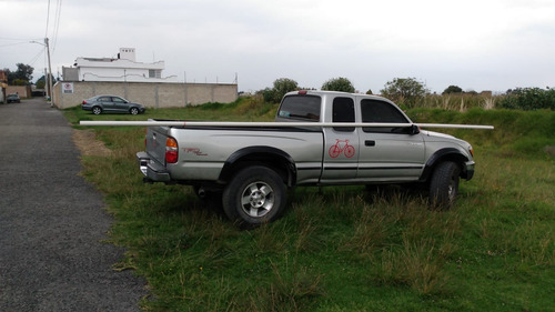 Toyota Tacoma Trd Off-road Xtracab 2001, Acabado Perlado