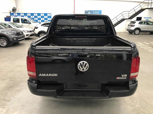 Imagen 16 de 25 de Volkswagen Amarok 2023 3.0 V6 Extreme Black Style