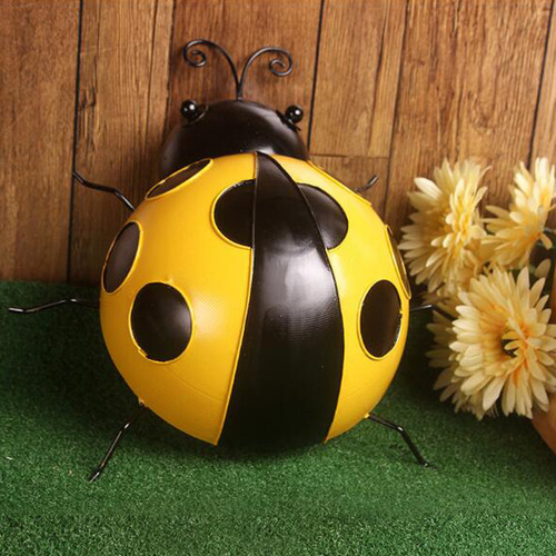 O Preciosas Figuras Realistas Mariquita Metal Amarillo