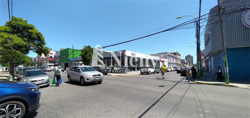 Local Comercial En Venta En Valparaíso, Esquina.