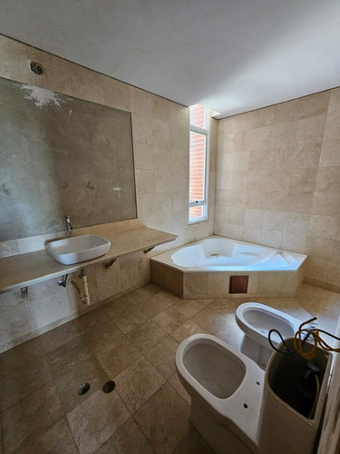Sky Group Elite Vende Apartamento En Residencias Tepuy, Ubicado En El Mirador De Los Campitos En Caracas.