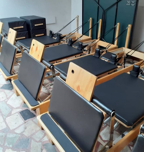 Reformers Pilates Guatambu Marrón