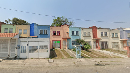 Sk09 Remate Bancario Casa En P.º De Coatzacoalcos 504, Valente Díaz