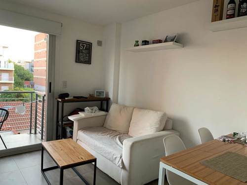 Departamento Monoambiente Con Terraza Privada - Castelar