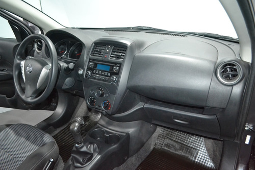 Nissan Versa 1.6 Sense M/t 2019- Imolaaautos