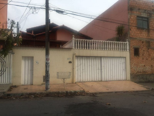 Imagem 1 de 20 de Excelente Casa No Bairro Novo Progresso 03 Quartos 03 Vagas! - 20742