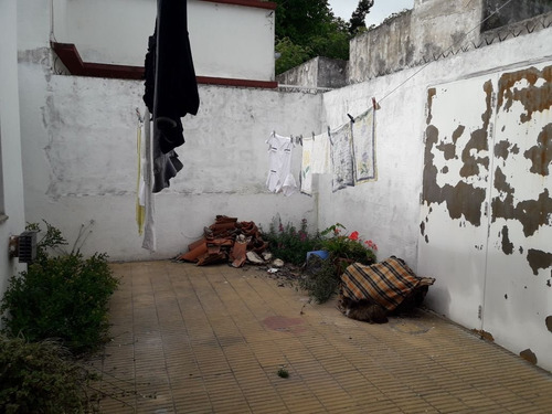 Imagen 13 de 14 de Vendo Casa 3 Dormitorios. Machado 530 Dpto. 1