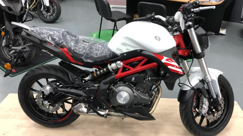Imagen 3 de 21 de Benelli 302 S