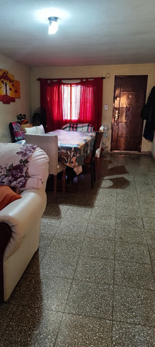 Venta Casa De 3 Dormitorios En Baigorria