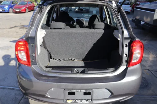 Nissan March 1.6 Advance At
