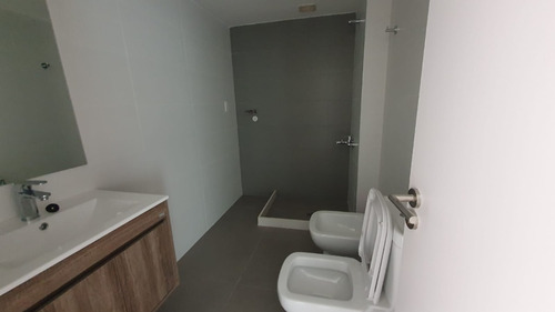Imagen 6 de 8 de -apartamento De Tres Dormitorios Con Balcón, Torres Oliva, Cordón Sur.