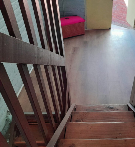 Venta Casa 3 Pisos. A Pasos Metro Elisa Correa