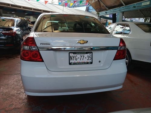 Imagen 5 de 11 de Chevrolet Aveo 2017 1.6 Lt Mt