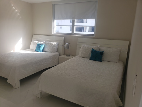Apartamento En Miami 2 Dormitorios 2 Baños .sobre El Mar