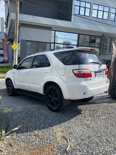 Toyota Hilux SRV 4x4 4.0 V6 24V Aut.