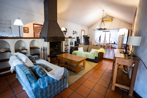 Casa Chalet En Venta En Bella Vista, San Miguel, G.b.a. Zona Norte