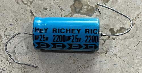 3 Capacitor Electrolitico Axial 2200uf 25v Marca Richey