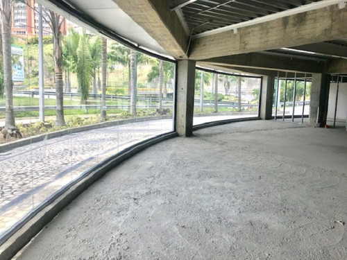 Imagen 7 de 10 de Local En Venta En C.c Cerro Verde