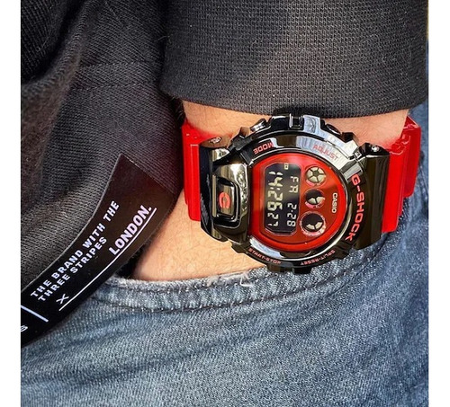 Reloj Casio Gm-6900b-4d G-shock Acero Antigolpes Sumergible Color de la malla Rojo Color del bisel Negro Color del fondo Rojo