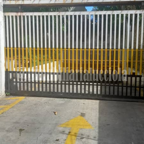 Apartamento En Tanaguarena Con Vista Al Yacht Club Caraballeda 102m2 Ref 087