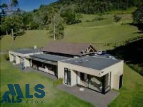 Finca Independiente Con Amplios Terrenos En Rioneg...(mls#256254)
